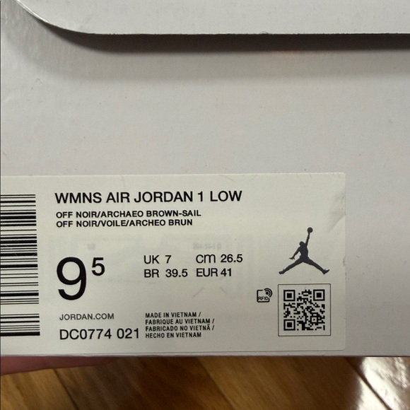 Nike Womens Air Jordan 1 low. New in box.  Black and Brown. New in box. - Picture 7 of 7